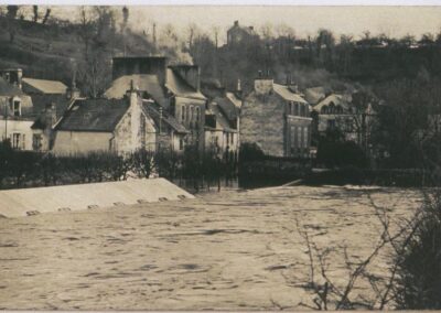 Place Lovignon à Quimperlé, janvier 1925, ancienne carte postale