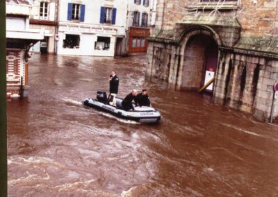 Rue de la Paix à Quimperlé, décembre 2000 © A. Podeur