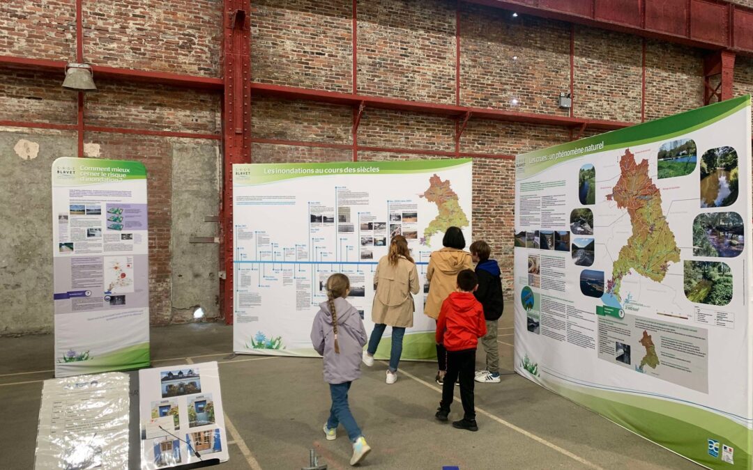 Visite de l&rsquo;exposition sur les inondations du Blavet par les écoliers d&rsquo;Inzinzac-Lochrist